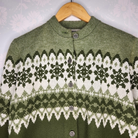 Vintage Green Fair Isle Knit Cardigan Cozy Sweater Medium - Picture 3 of 12